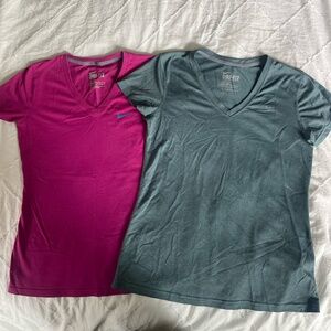 Nike Dri-Fit Short Sleeve Shirts (2-Pack) - Size Medium